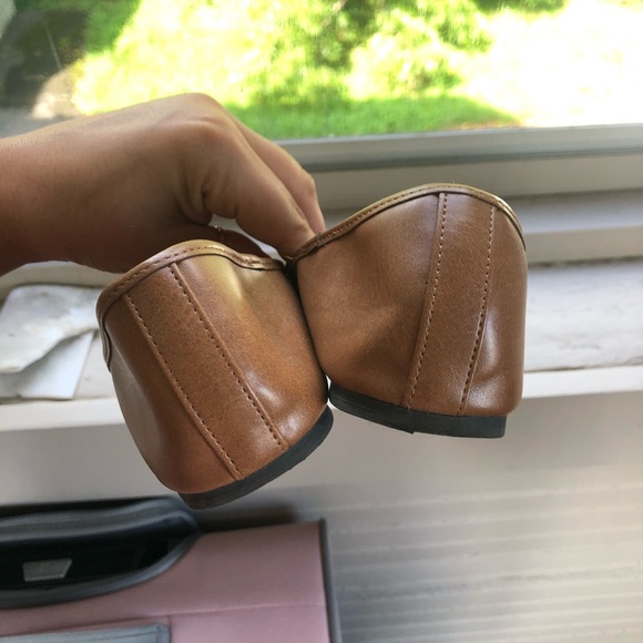 Tan Flats - Picture 2 of 4